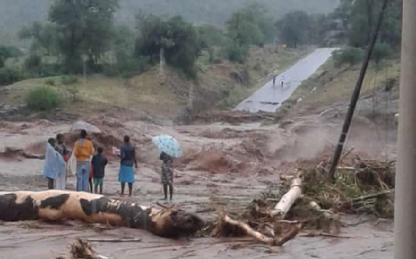 Cyclone wreckage Mozambique